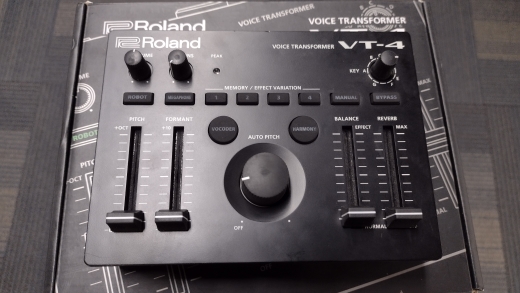 Roland - VT-4